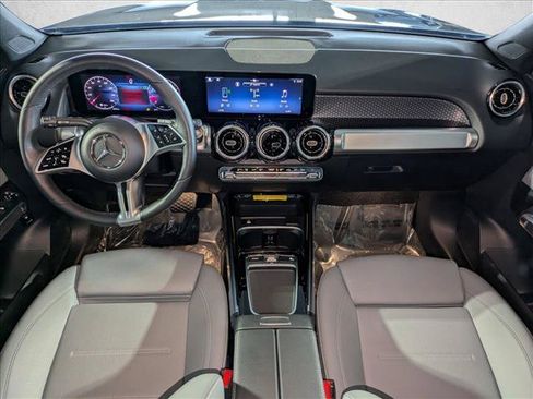 Used 2026 Mercedes-Benz GLB 250 image 18