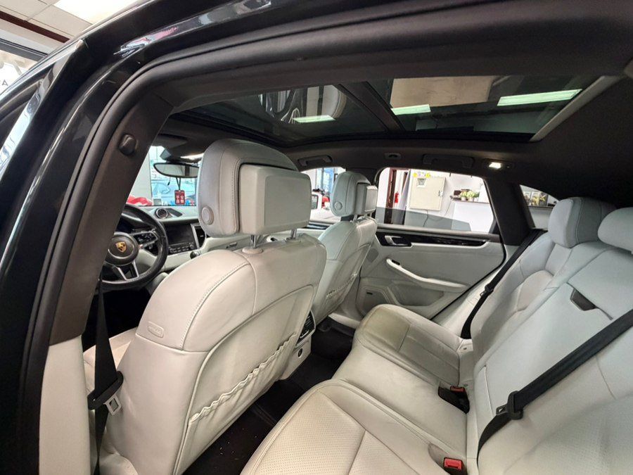 Used 2018 Porsche Macan S AWD/4WD image 29