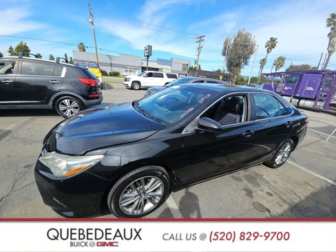 Used 2015 Toyota Camry SE image 4