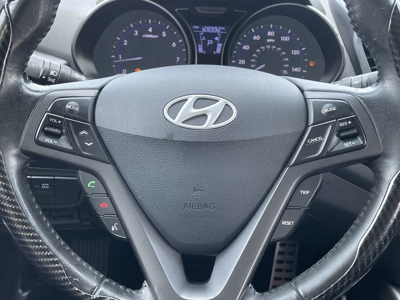 Used 2013 Hyundai Veloster Turbo FWD image 10