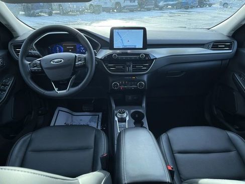 Used 2022 Ford Escape Titanium w/ Class II Trailer Tow Package image 21