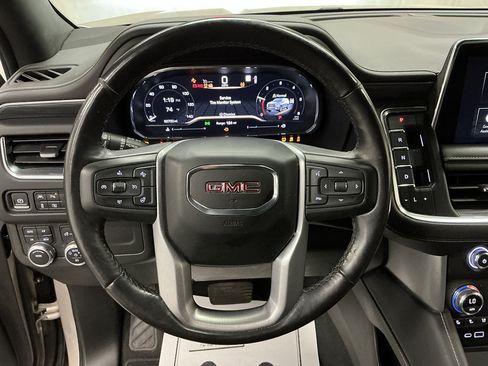 Used 2022 GMC Yukon XL SLT w/ SLT Premium Package AWD/4WD image 12
