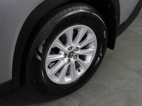 Used 2024 Toyota Grand Highlander FWD image 10