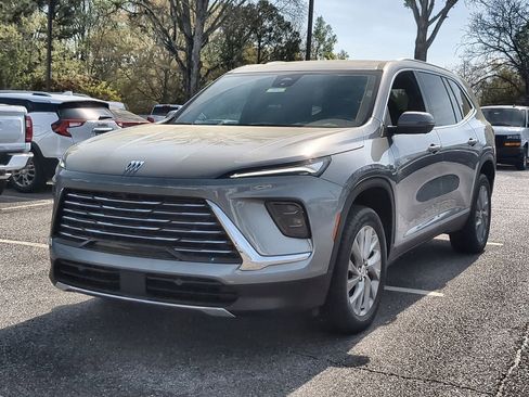 Used 2026 Buick Enclave Preferred w/ Power Package image 4