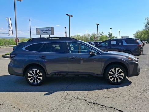 Used 2024 Subaru Outback Limited AWD/4WD image 8