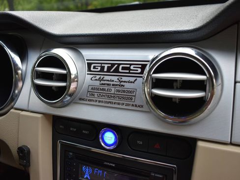 Used 2007 Ford Mustang GT Premium RWD image 19