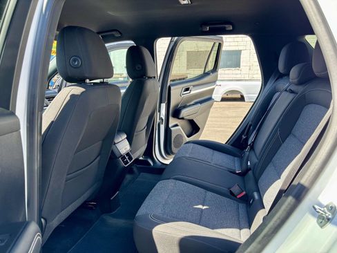 Used 2025 GMC Terrain Elevation AWD/4WD image 17
