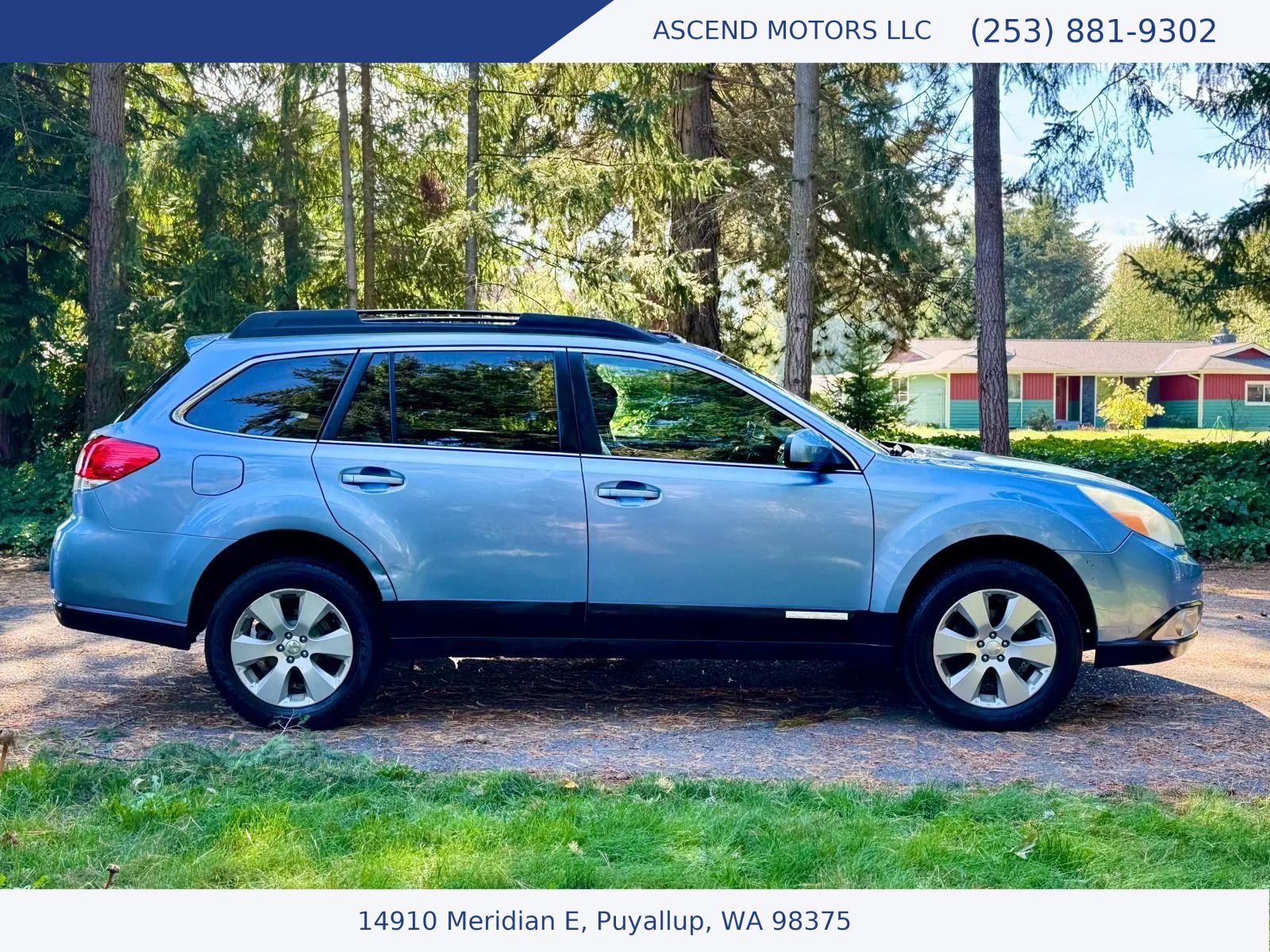 Used 2010 Subaru Outback 2.5i Limited AWD/4WD image 6