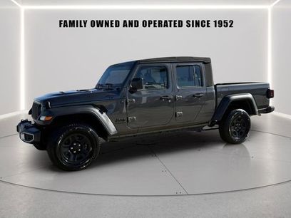 Used 2024 Jeep Gladiator Sport