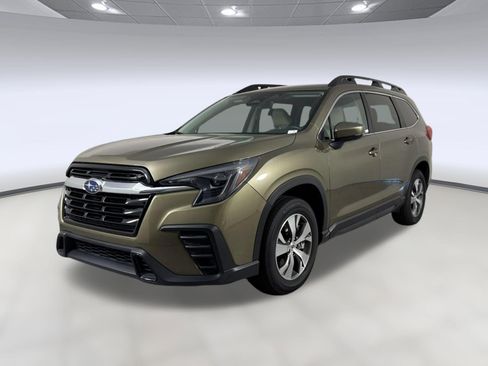 Used 2025 Subaru Ascent Premium AWD/4WD image 1