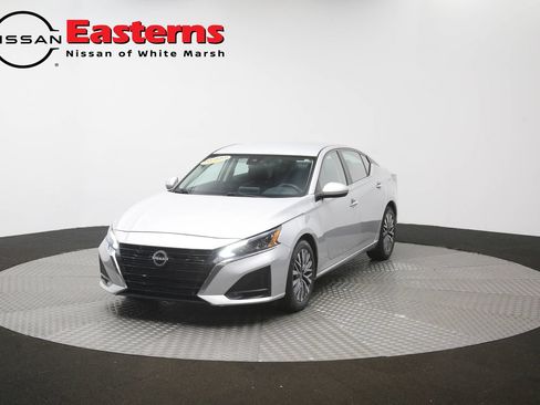 Used 2023 Nissan Altima 2.5 SV FWD image 53
