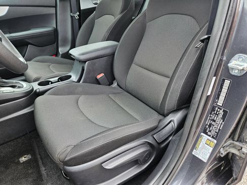 Used 2024 Kia Forte LXS FWD image 20