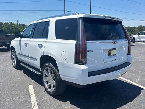 Used 2020 Cadillac Escalade Luxury RWD image 8