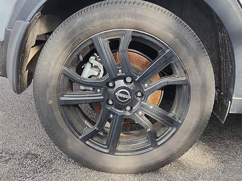 Used 2024 Nissan Kicks SV image 6