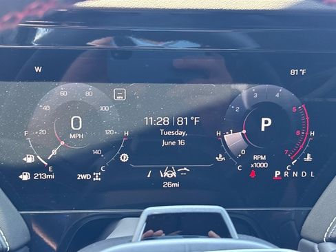 New 2026 GMC Yukon XL AT4 Ultimate w/ LPO, Illumination Package AWD/4WD image 35