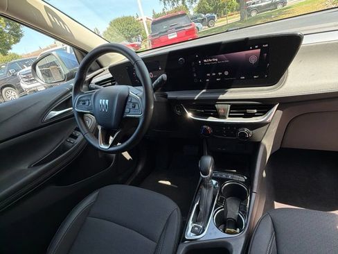 Used 2026 Buick Encore GX Preferred AWD/4WD image 8