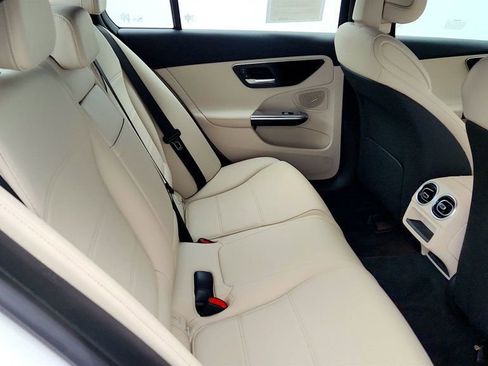 Used 2024 Mercedes-Benz C 300 4MATIC Sedan image 21