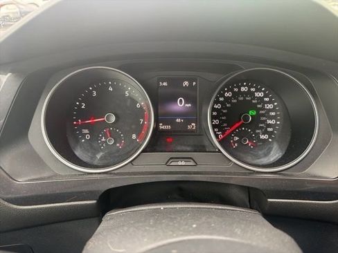 Used 2020 Volkswagen Tiguan SE FWD image 10