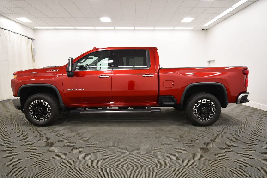 Used 2023 Chevrolet Silverado 2500 LTZ AWD/4WD image 4