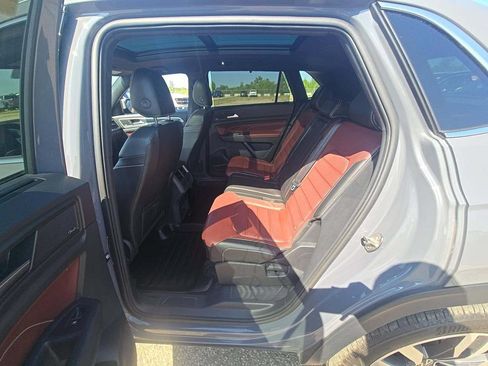 Used 2021 Volkswagen Atlas Cross Sport SEL Premium R-Line AWD/4WD image 5