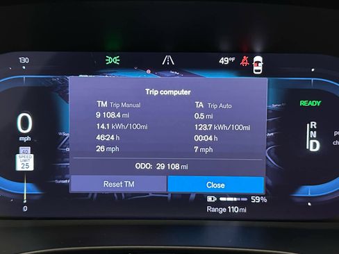 Used 2023 Volvo C40 P8 Recharge Plus image 27