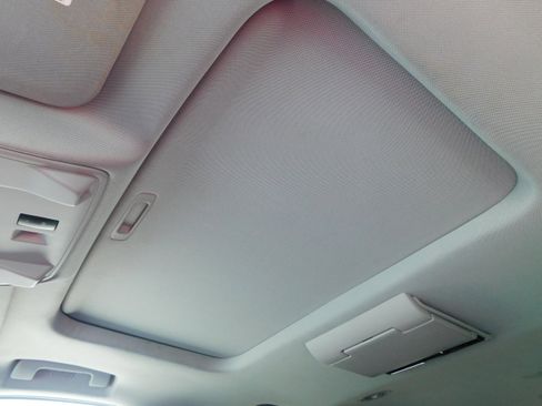 Used 2020 GMC Yukon Denali w/ Denali Ultimate Package image 32