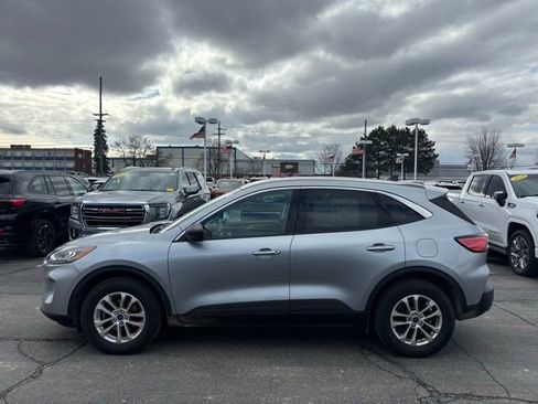 Used 2022 Ford Escape SE AWD/4WD image 8