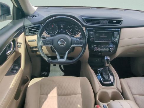 Certified 2020 Nissan Rogue SV image 15