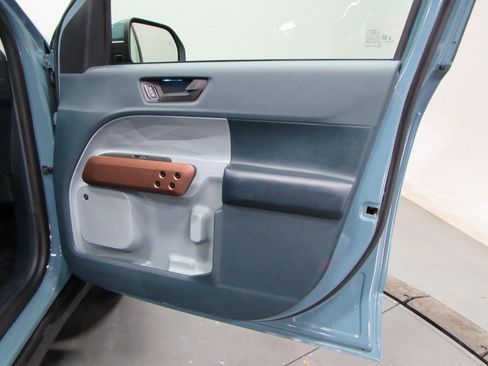Used 2022 Ford Maverick Lariat w/ Lariat Luxury Package FWD image 16