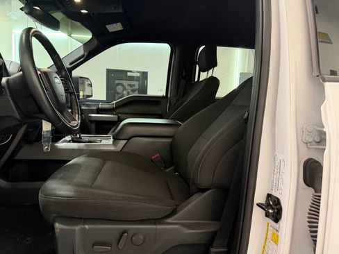 Used 2020 Ford F150 XLT w/ Equipment Group 302A Luxury AWD/4WD image 17