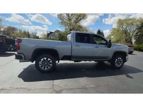 New 2026 Chevrolet Silverado 2500 LT w/ All Star Edition AWD/4WD image 9