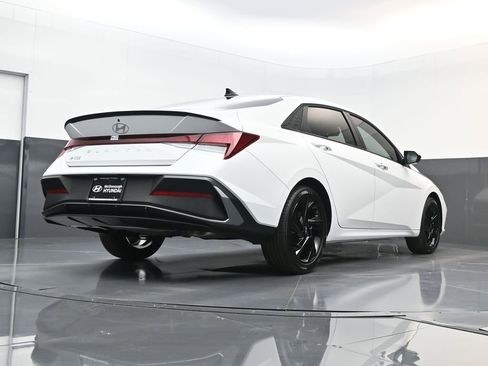 New 2026 Hyundai Elantra Sport FWD image 28