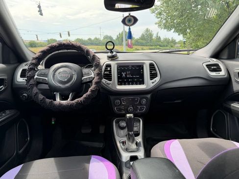 Used 2020 Jeep Compass High Altitude AWD/4WD image 6
