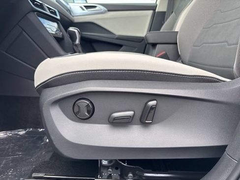 New 2026 Volkswagen Taos SE AWD/4WD image 15