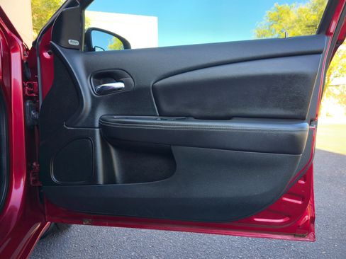 Used 2013 Chrysler 200 Limited image 21