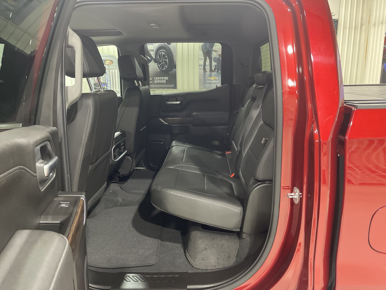 Used 2021 GMC Sierra 1500 SLT w/ SLT Premium Plus Package AWD/4WD image 12