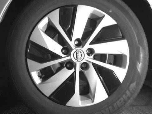 Used 2023 Nissan Altima 2.5 S FWD image 17
