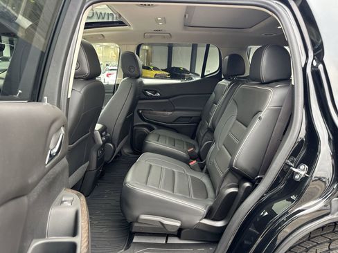 Used 2023 GMC Acadia Denali w/ Black Diamond Edition image 31