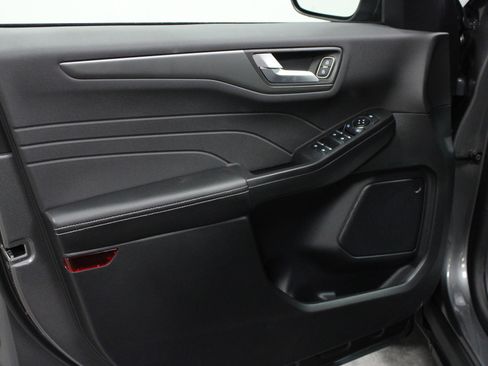 New 2026 Ford Escape SE image 11