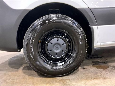 Used 2026 Mercedes-Benz Sprinter 2500 image 7