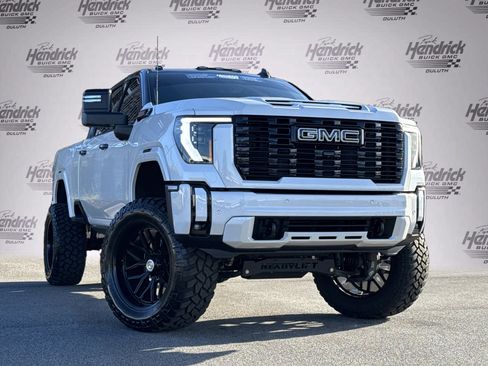 Used 2025 GMC Sierra 2500 Denali w/ Denali Reserve Package image 2