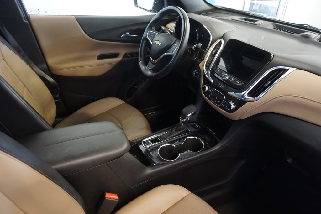 Used 2022 Chevrolet Equinox Premier AWD/4WD image 24