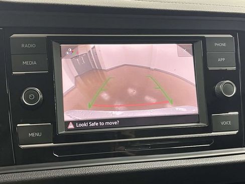 Used 2024 Volkswagen Jetta SE FWD image 33