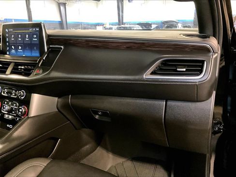 Used 2023 Chevrolet Tahoe Z71 w/ Luxury Package AWD/4WD image 13