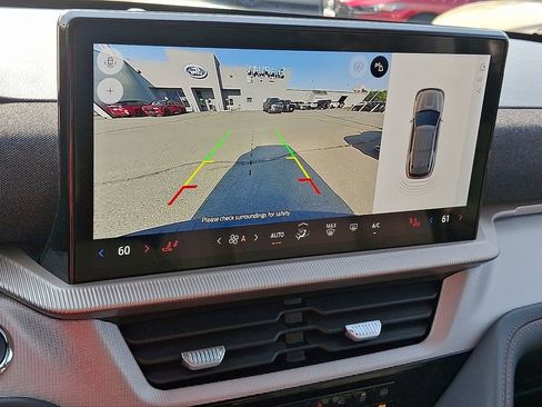 Used 2025 Ford Explorer Active image 17