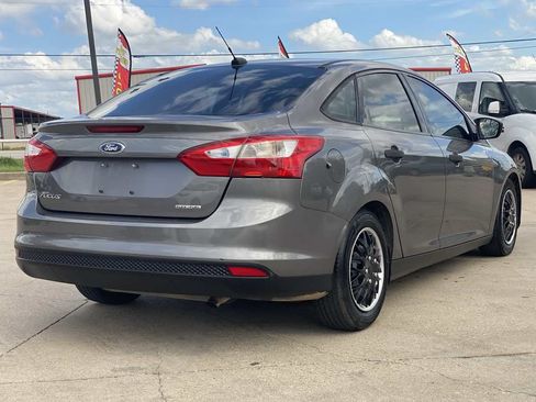 Used 2014 Ford Focus S FWD image 5