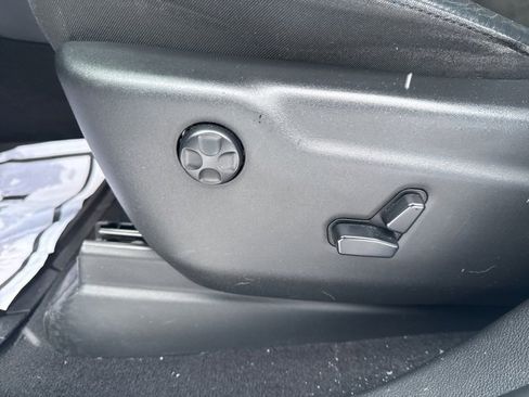 Used 2020 Dodge Durango GT image 29