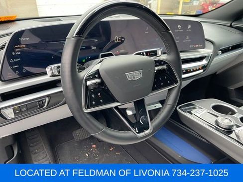 Used 2024 Cadillac Lyriq Luxury image 7