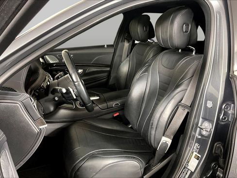 Used 2018 Mercedes-Benz S 560 Sedan image 8