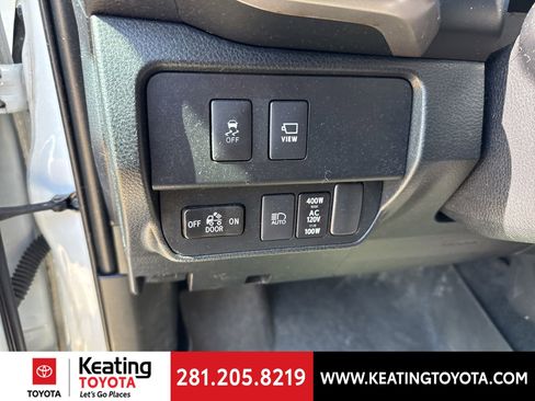 Used 2021 Toyota Tacoma Limited AWD/4WD image 15